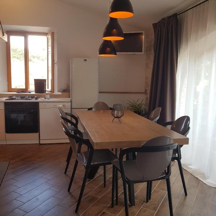 Jardin Kapetanova Kuca Appartement Veli Iž Buitenkant foto