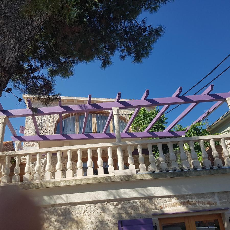 Jardin Kapetanova Kuca Appartement Veli Iž Buitenkant foto