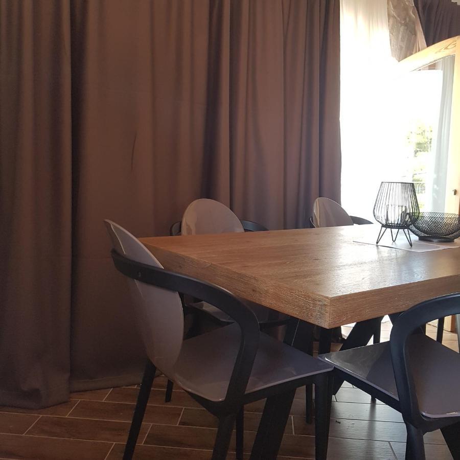 Jardin Kapetanova Kuca Appartement Veli Iž Buitenkant foto