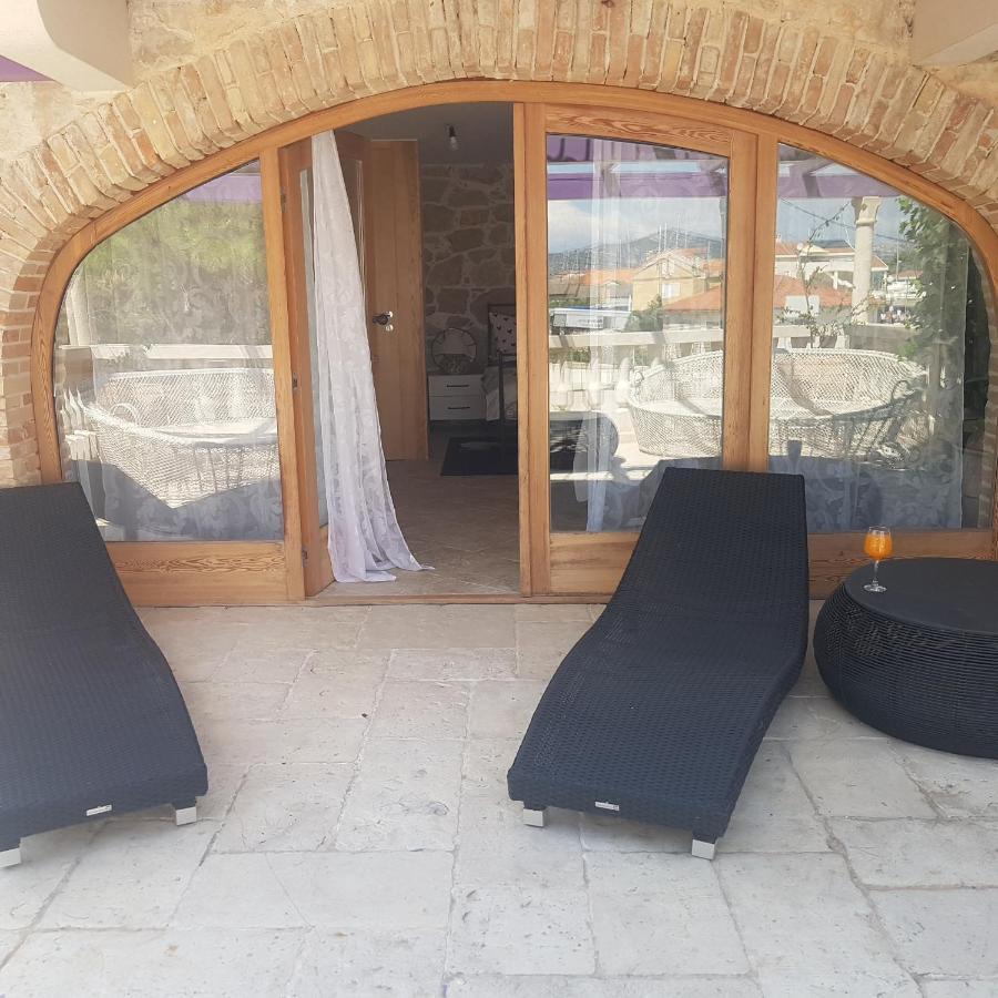 Jardin Kapetanova Kuca Appartement Veli Iž Buitenkant foto