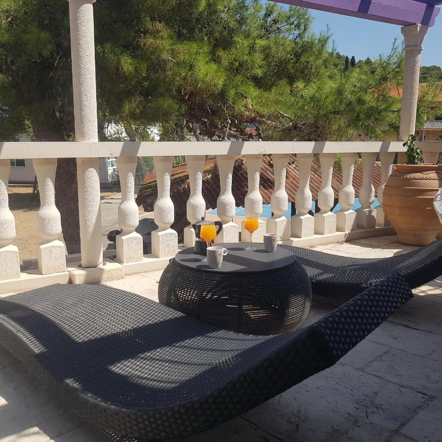 Jardin Kapetanova Kuca Appartement Veli Iž Buitenkant foto