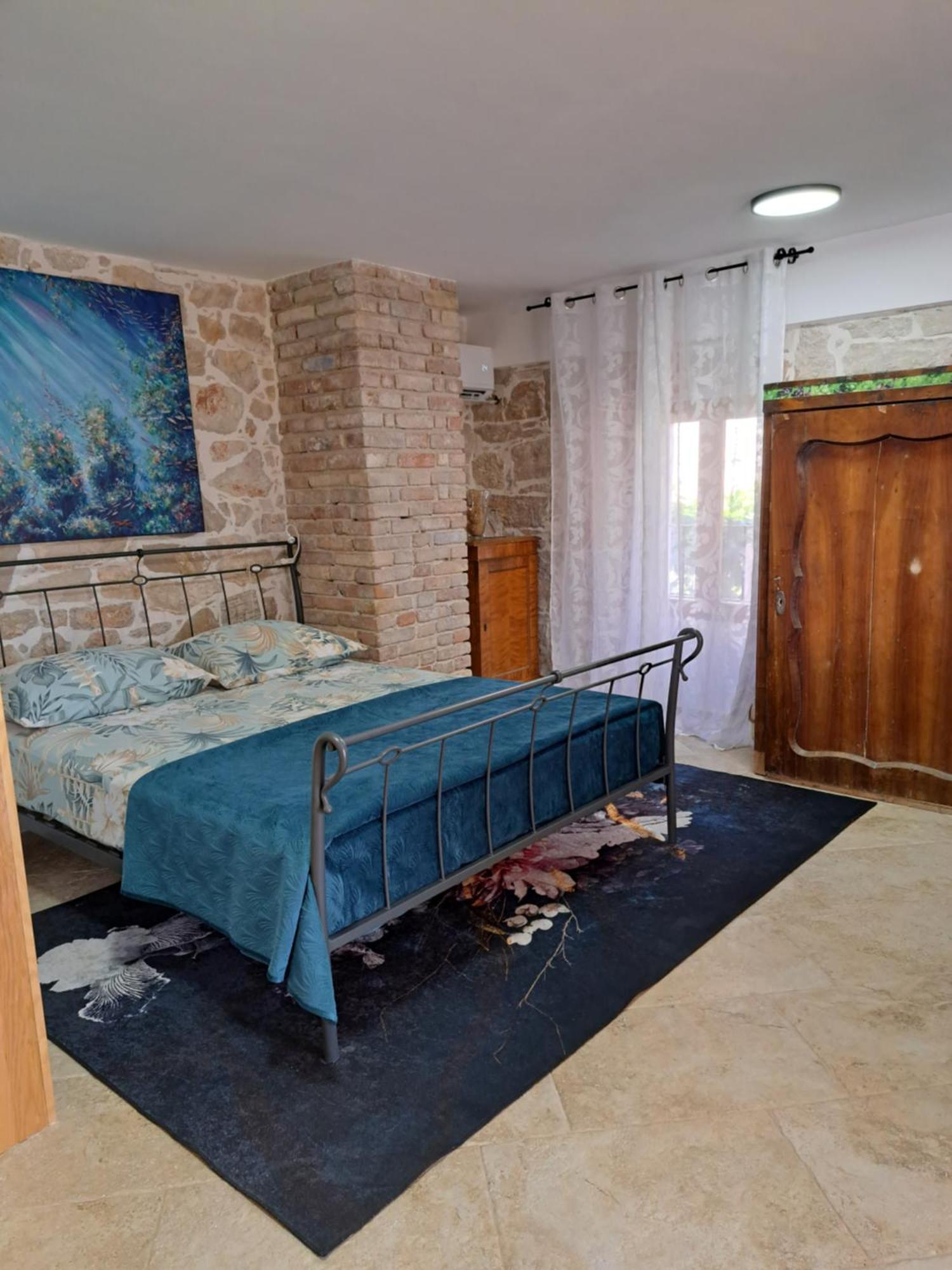 Jardin Kapetanova Kuca Appartement Veli Iž Buitenkant foto