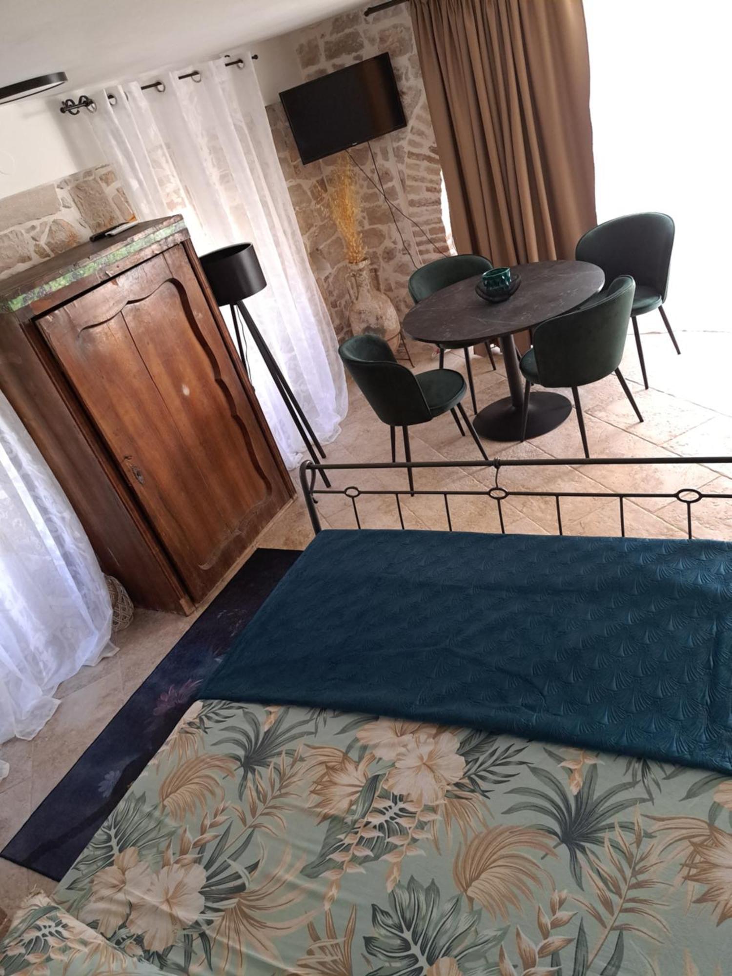 Jardin Kapetanova Kuca Appartement Veli Iž Buitenkant foto